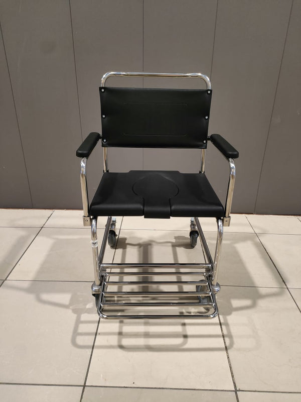 Leather bathroom chair with 50cm covers
